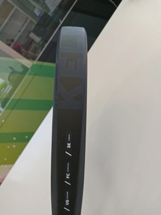 Pala de pádel Kelme Puma