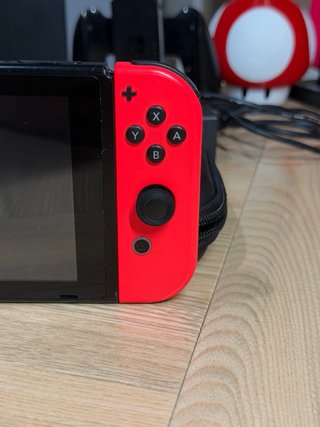 Nintendo Switch V2 + Accesorios
