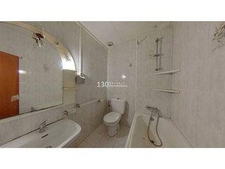 Piso en venta en El Raval en Barcelona