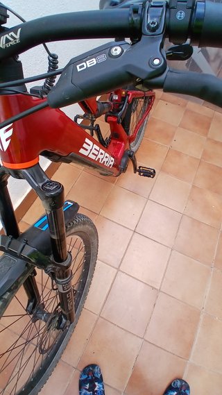 Bicicleta Eléctrica MTB Berria Talla M