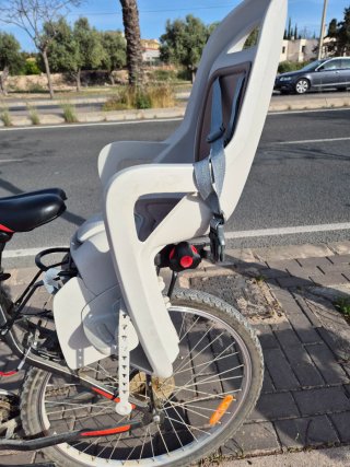 Portabebés y niños para bicicleta