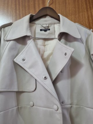 Gabardina elegante beige