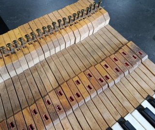 TECLAS PIANO Y PEDALES
