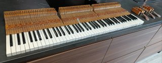 TECLAS PIANO Y PEDALES