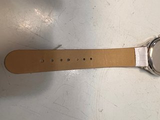 Reloj LBVYR blanco