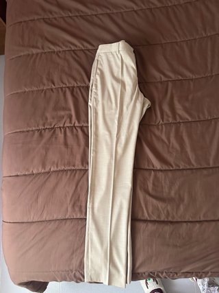 Pantalón de traje beige hombre