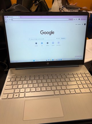 Ordenador Portátil HP Azul con Pegatinas