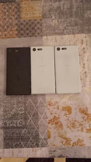 Lote 3 Sony Xperia Negro y Blanco