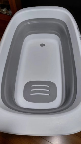 Bañera Twistshake con patas plegable