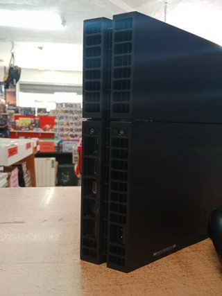 CONSOLA SONY PS4 FAT 500GB 13.04 CON MANDO CABLES