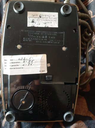 Teléfono antiguo Socotel S63 Francés