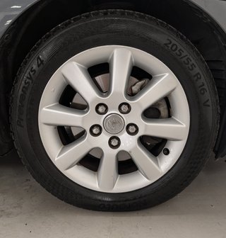 Toyota Avensis 2.2 D4D Executive Wagon