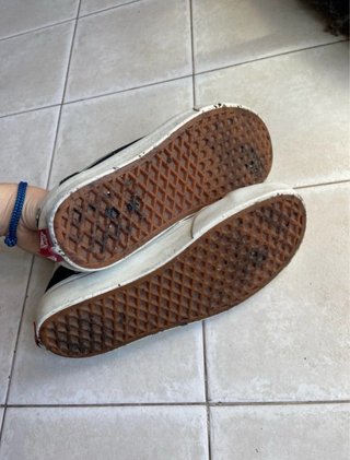 Scarpe Vans nere e bianche