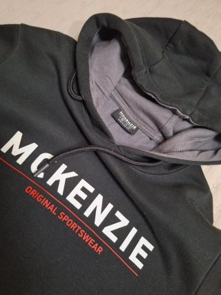 Sudadera McKenzie Negra