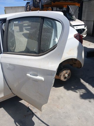 PUERTA TRASERA IZQUIERDA Opel Corsa E (2014->)