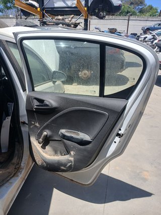 PUERTA TRASERA DERECHA Opel Corsa E (2014->)