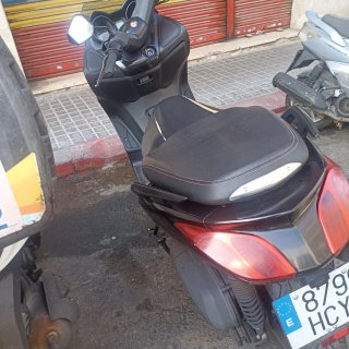 Moto Scooter 125cc Negra yamaha x mx 125 año 2012