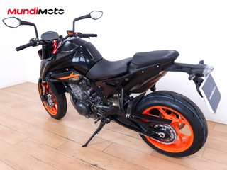 KTM 890 DUKE
