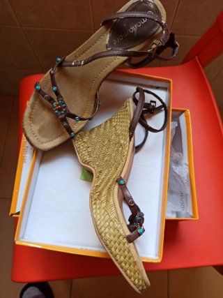 Sandalias cuña Maria Mare Talla 39