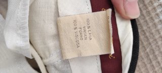 Pantalón de vestir negro con pinzas