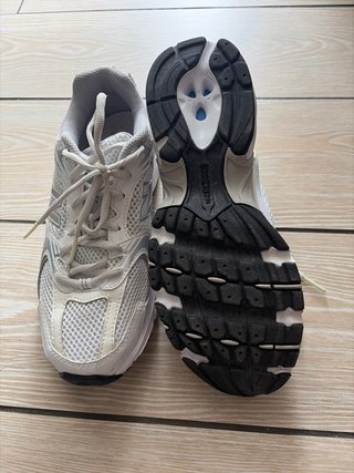New Balance grigie e bianche