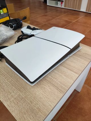 PS5 Digital Edition Bianca + Nintendo Switch