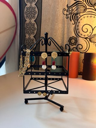 Expositor Joyas Giratorio Negro y Dorado
