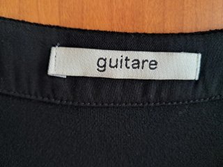 Camiseta Guitare Negra Manga Corta