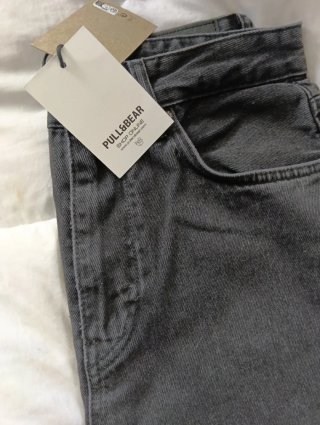 Pantalón vaquero gris oscuro Pull&Bear