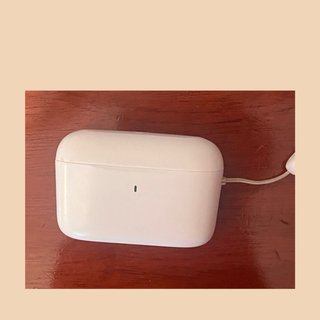 Auriculares inalámbricos blancos