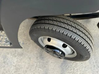 Nissan Atleon Grua Pluma