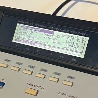 Akai MPC 2000XL - 32MB RAM - ZIP + T. FX