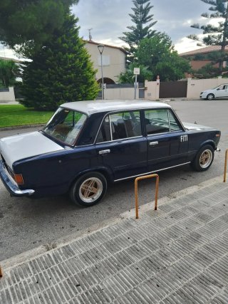 SEAT 124 1987