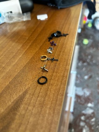 Pendientes nuevos de acero inoxidable con cruces