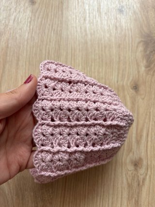 Conjunto Gorrito y Patucos bebe hecho a mano