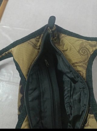Borsa Birsa oro e nera con perline