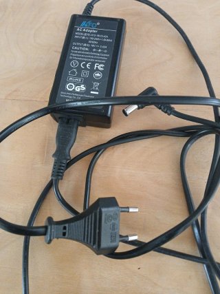Alimentatore IKFD 19V 3.42A per Monitor