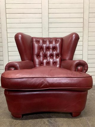 Sillón Chester antiguo de piel.