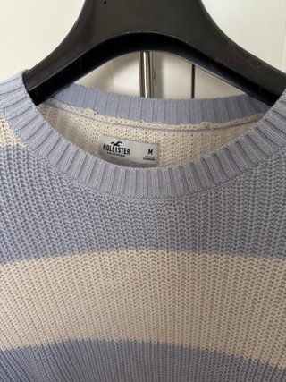 Jersey Hollister rayas azul pastel y blanco
