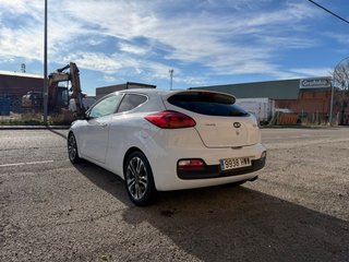 KIA PROCEE’D AÑO ABRIL DEL 2014 MOTOR 1.6 CRDI 126