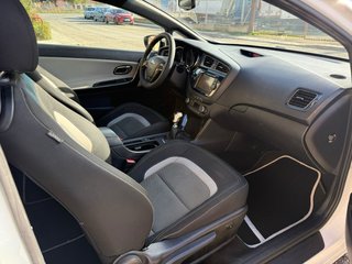 KIA PROCEE’D AÑO ABRIL DEL 2014 MOTOR 1.6 CRDI 126