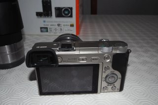 Sony Alpha a6000 con 2 objetivos originales