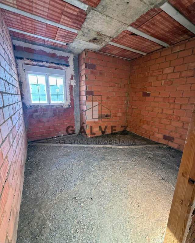 Se vende casa para terminar en Bailén