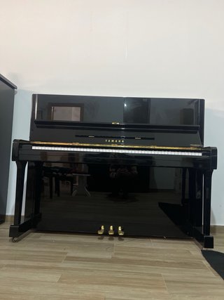 Piano Vertical Yamaha U1