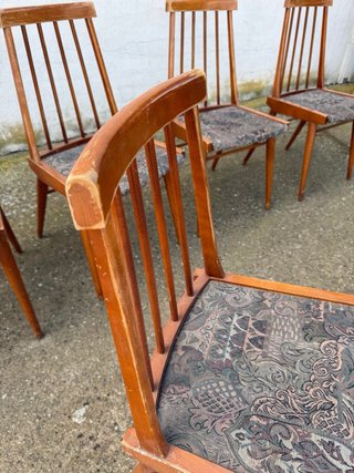 Juego de 6 sillas de madera