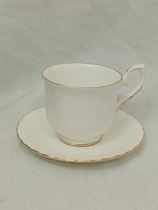 Taza y platillo de porcelana inglesa Bone china