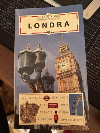 Lotto 21 Guide "City Book" Corriere della Sera - O