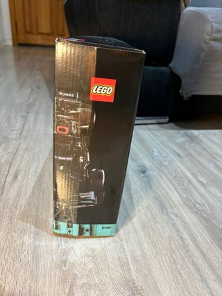 LEGO Mercedes-AMG F1 W14 E Performance 1:8
