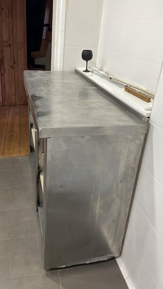 Mueble de acero inoxidable con cajón