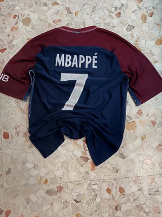 Nike Paris Saint-Germain Mbappe #7 Jersey Size M